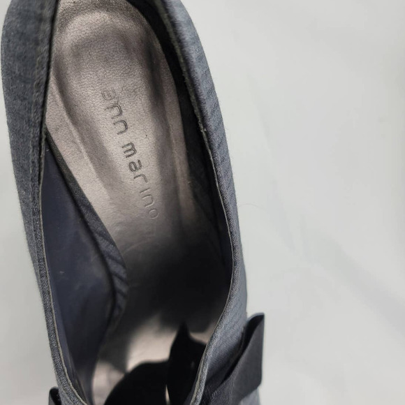 Ann Marino Closed 3.5" pump with bow on front 7.5 - Picture 8 of 8